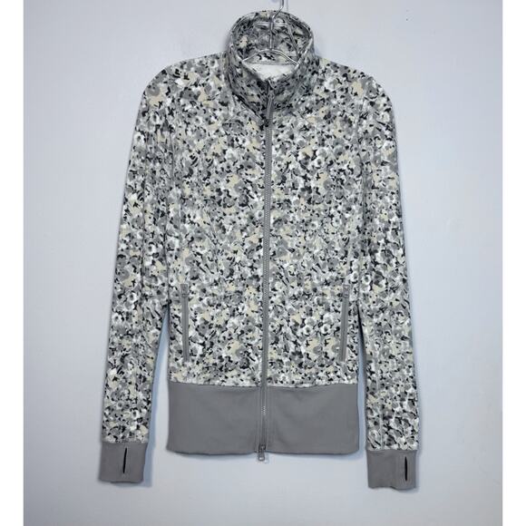 Lululemon sz 4 Nice Asana Jacket Not So Petite Fleur Silver Spoon Luon - Picture 15 of 16